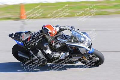 media/Jan-20-2023-Fastrack Riders (Fri) [[f2ad32aba3]]/Private/session 3 turn 9/